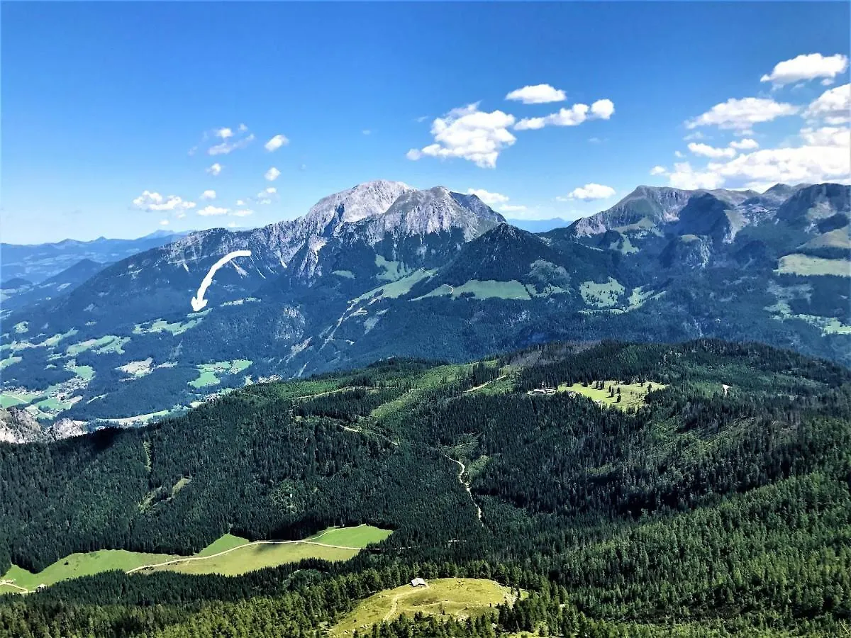 2 Bergpanorama Mit Blick Ins Tal Fuer Absolute Nichtraucher Berchtesgaden Deutschland